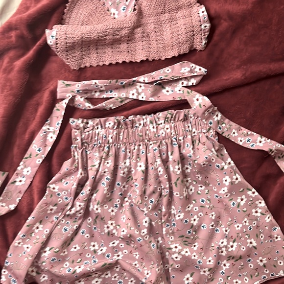 Cute SHEIN 3 piece set size small - Picture 2 of 7